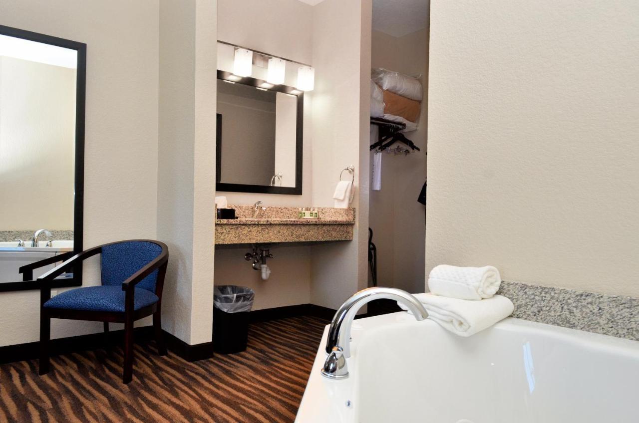 Cobblestone Inn & Suites - Manning מראה חיצוני תמונה